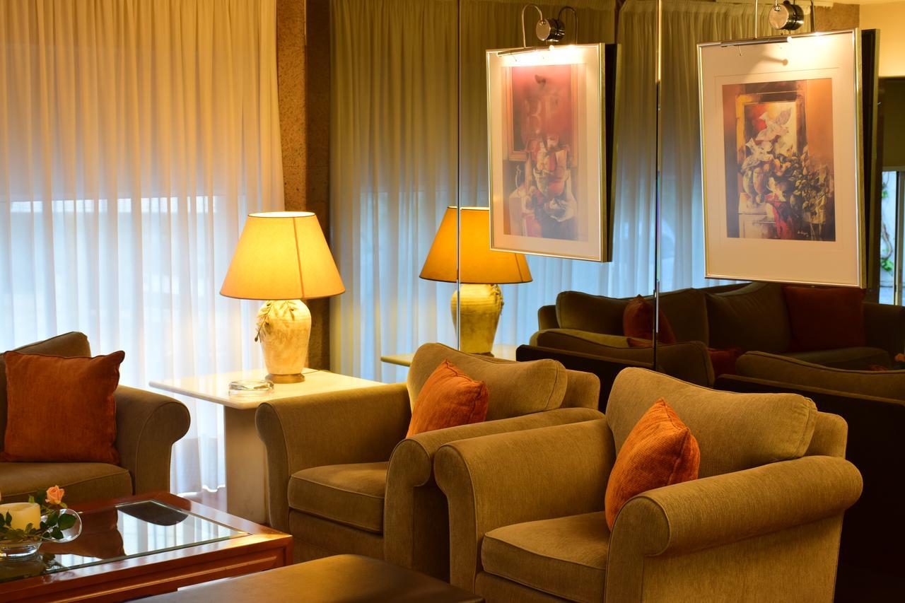Hotel Galaxias Аґрініо Екстер'єр фото