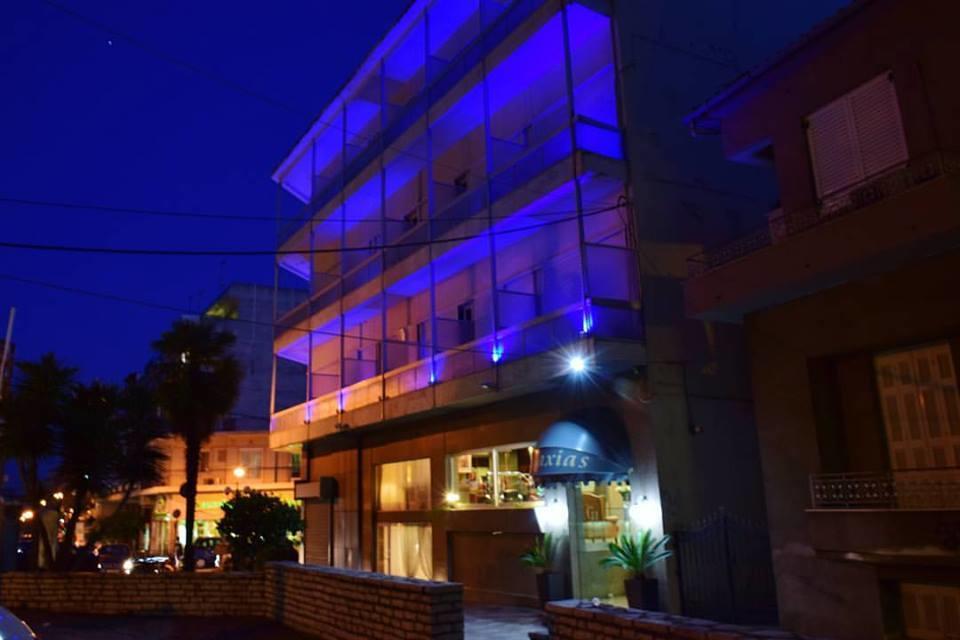 Hotel Galaxias Аґрініо Екстер'єр фото